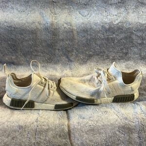 Adidas Champs Sports Nmd_R1 Chalk Olive Size 13
